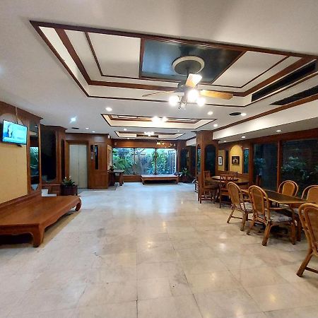 Traveller Inn Hotel Chiang Mai Buitenkant foto