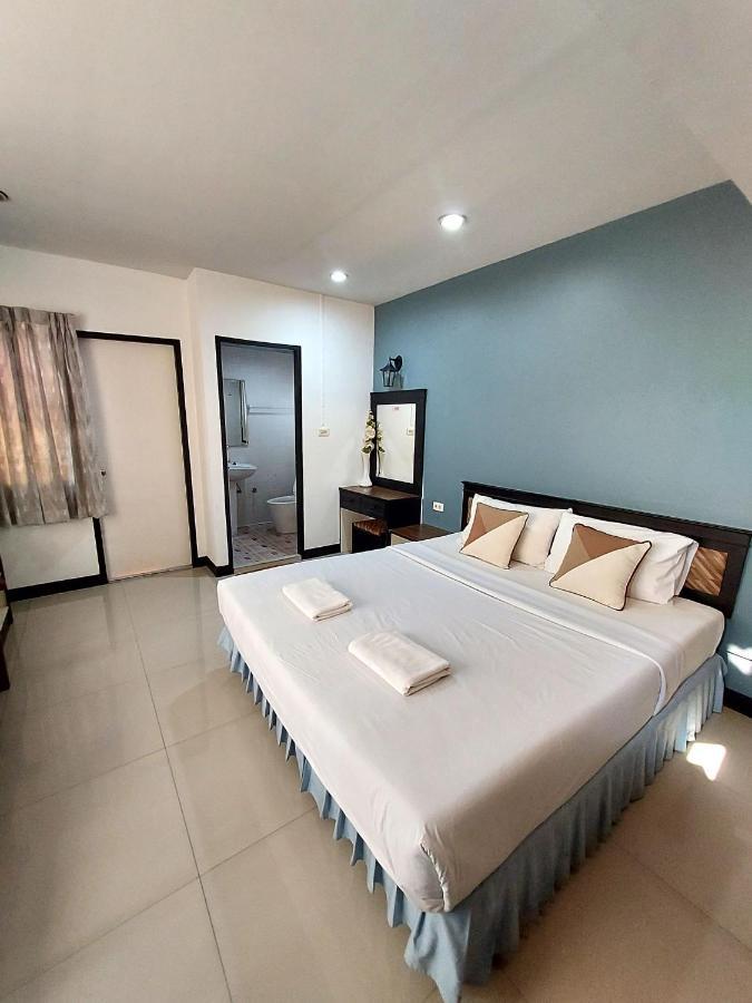 Traveller Inn Hotel Chiang Mai Buitenkant foto