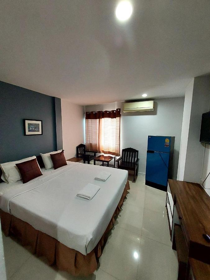 Traveller Inn Hotel Chiang Mai Buitenkant foto