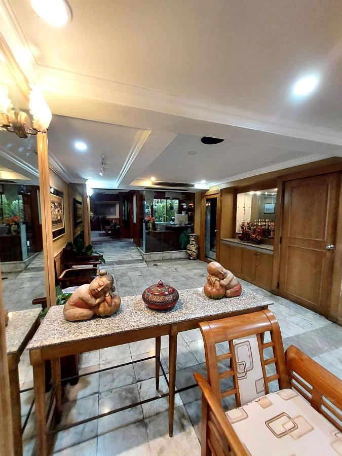 Traveller Inn Hotel Chiang Mai Buitenkant foto