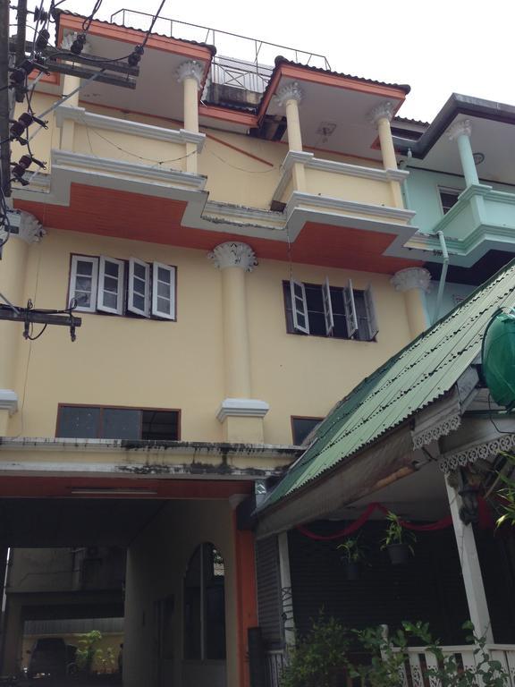 Traveller Inn Hotel Chiang Mai Buitenkant foto