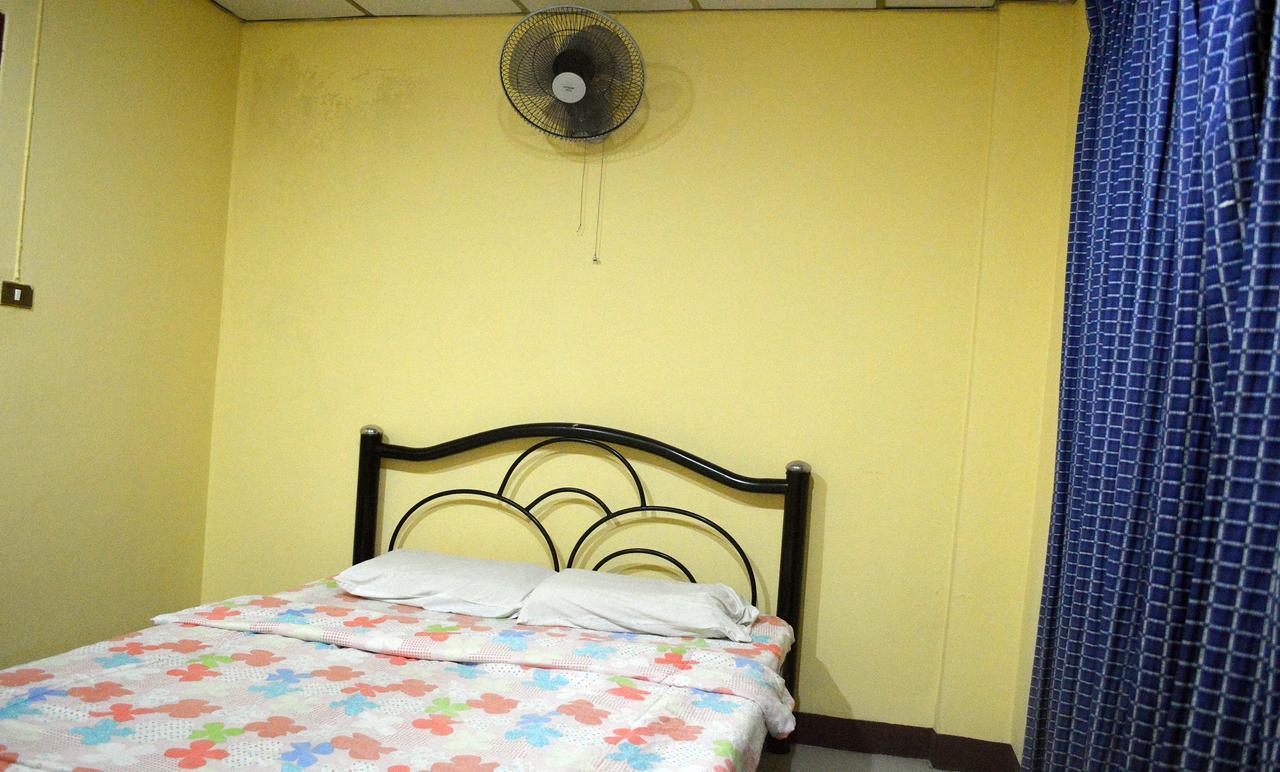 Traveller Inn Hotel Chiang Mai Buitenkant foto